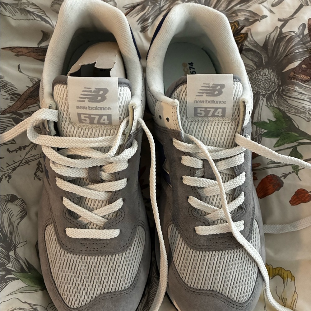 New Balance 574 Gray and White Shoes mens 10/womens 11.5 NWOT